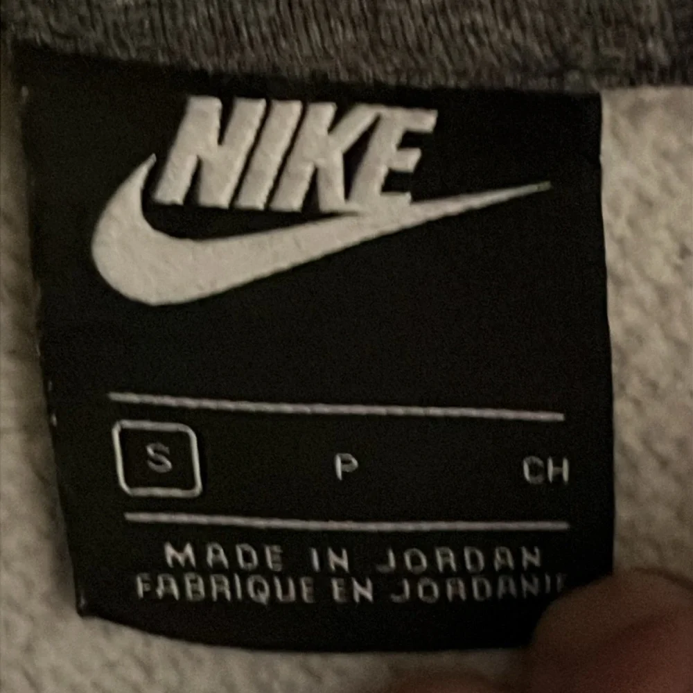 Nike Men's Charcoal Fleece Hoodie - Picture 7 of 8